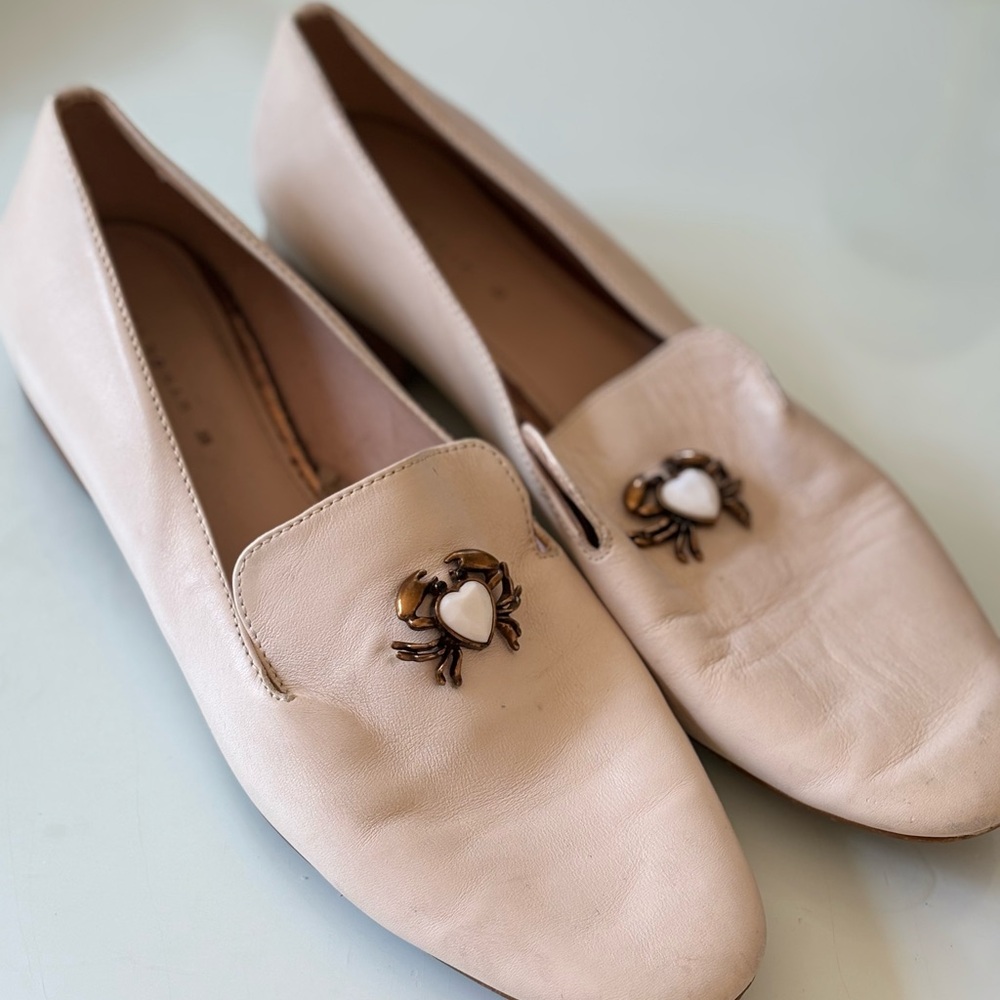 Zara Elegant Cream Loafers with Crab Detail